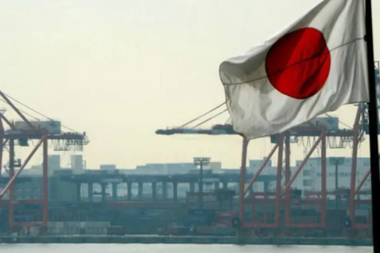 
	Jap&atilde;o: na compara&ccedil;&atilde;o com mar&ccedil;o de 2012, as exporta&ccedil;&otilde;es tiveram alta de 0,3%, para 6067,10 bilh&otilde;es de ienes, enquanto as importa&ccedil;&otilde;es subiram 3,9%, para 6287,00 bilh&otilde;es de ienes
 (AFP/Toshifumi Kitamura)