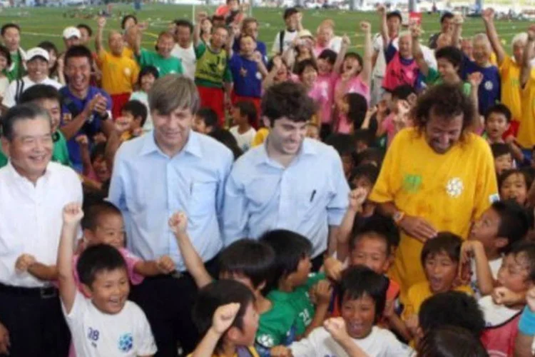 Equipe de inspeção da Fifa visitou o Japão e recebeu a proposta de transmissões em 3D