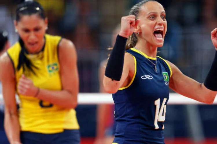 Ouro olímpico: Jaque e Fabiana comemoram ponto na virada história do Brasil contra os Estados Unidos (Getty Images)