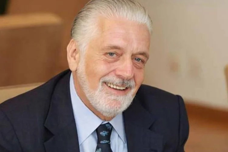 
	Jaques Wagner: &quot;Os que votaram na Marina com a ideia de mudan&ccedil;a n&atilde;o olham para o A&eacute;cio e enxergam isso&quot;
 (Denis Ribeiro)