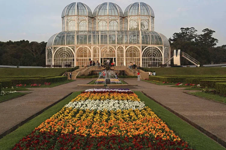 Curitiba (Thinkstock/ Ziviani)