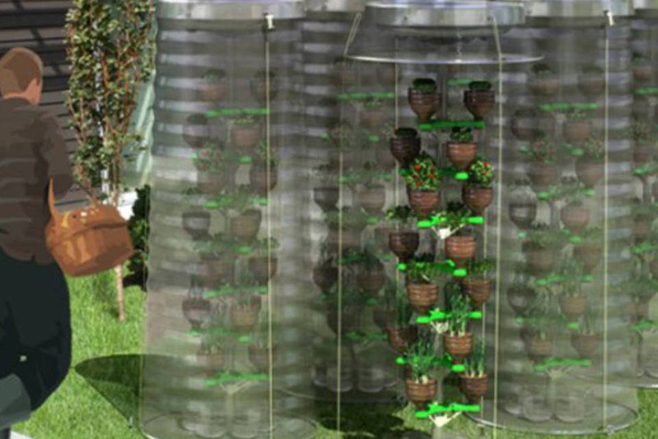 Designer turco cria jardim vertical com garrafas PET