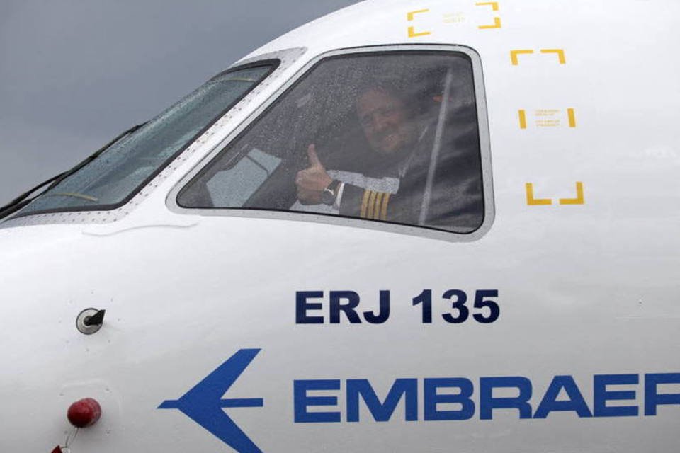 
	Jato da Embraer: a ind&uacute;stria a&eacute;rea no Ir&atilde; esteve sujeita a um embargo dos Estados Unidos desde 1995
 (Balint Porneczi/Bloomberg)