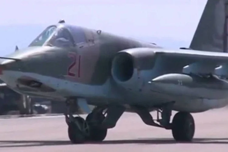 
	Jato militar russo na S&iacute;ria: &quot;Calculamos todas as amea&ccedil;as poss&iacute;veis. Enviamos n&atilde;o s&oacute; ca&ccedil;as, bombardeiros e helic&oacute;pteros, mas tamb&eacute;m sistemas de m&iacute;sseis&quot;
 (Reuters / Ministry of Defence of the Russian Federation)