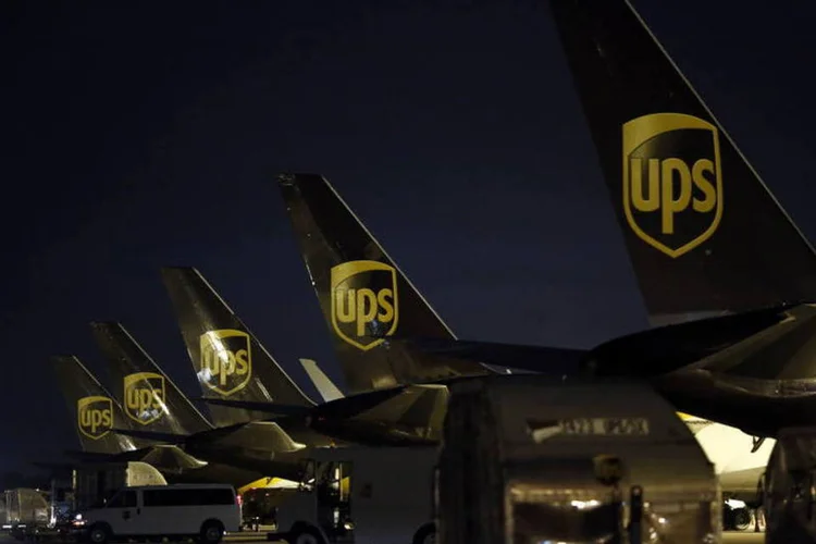 Jatos no terminal da UPS no Aeroporto Internacional de Louisville (Luke Sharrett/Bloomberg)