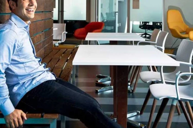 
	Javier Olivan, vice-presidente de crescimento do Facebook: &eacute;&nbsp;o bra&ccedil;o direito de Mark Zuckerberg&nbsp;na estrat&eacute;gia de crescimento&nbsp;da rede social, que inclui o avan&ccedil;o em celulares e tablets
 (Germano Lüders/EXAME.com)