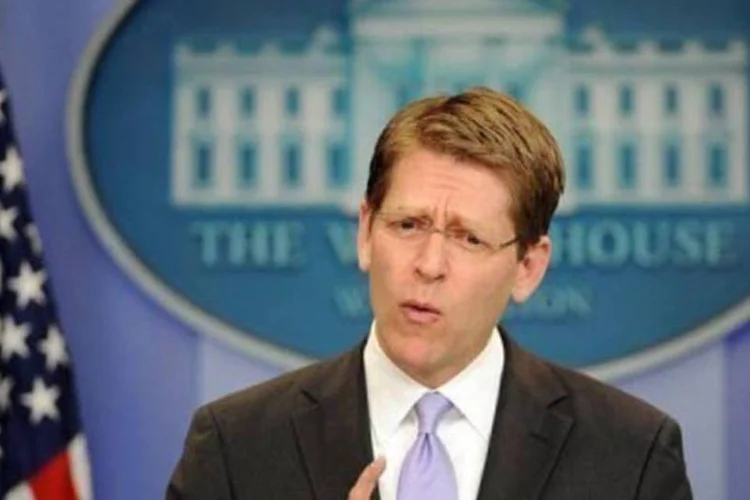 Jay Carney: "A divulgação de fotos de Osama bin Laden após ter sido abatido é sensível, e avaliamos a necessidade de fazê-lo" (Jewel Samad/AFP)