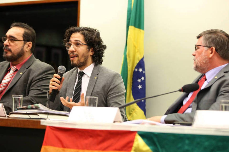 Pedido de vista adia definição sobre processo contra Jean Wyllys