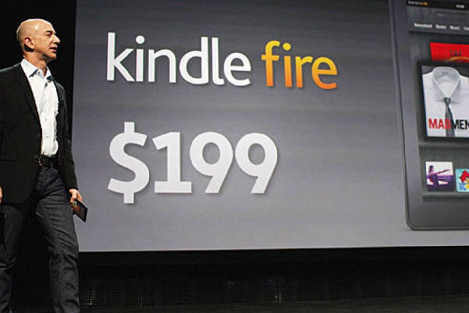 O Kindle Fire, anunciado por Jeff Bezos em setembro, marca a entrada da Amazon no mercado de tablets (Spencer Platt / Getty Images)