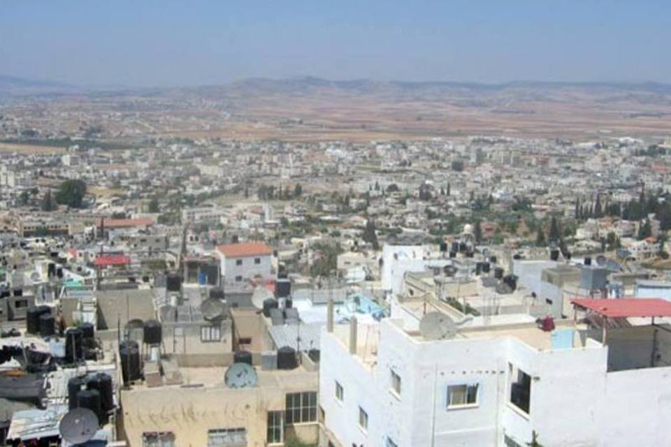 Dois israelenses são mortos na Cisjordânia, diz Exército