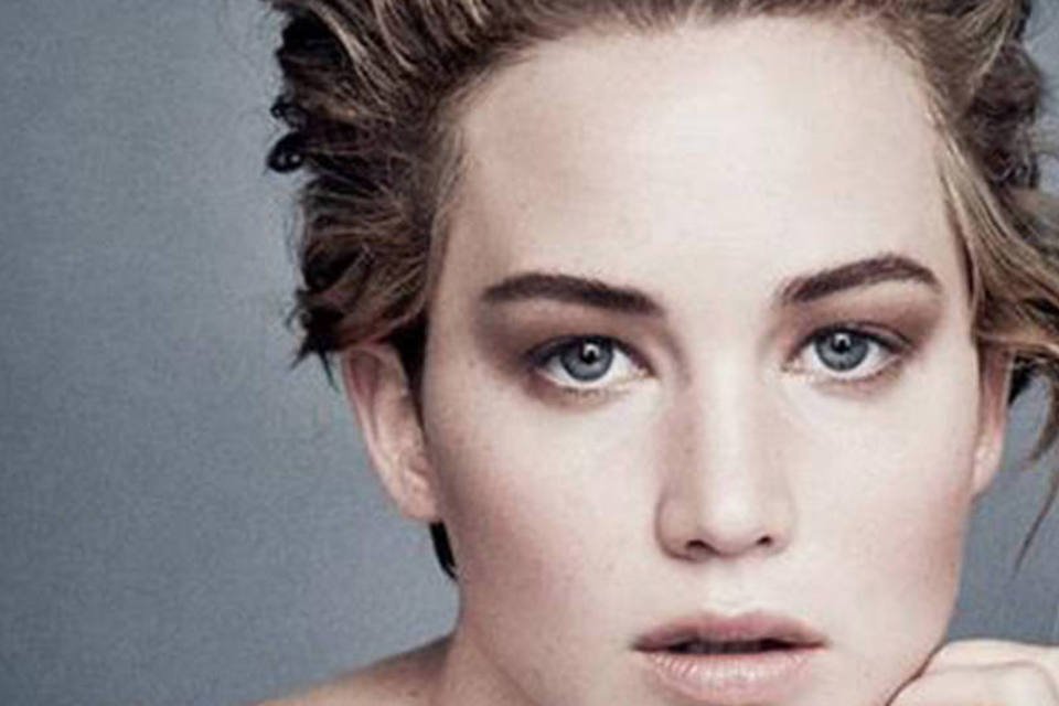 Anúncio da Dior com Jennifer Lawrence: jornalista Emily Leaman comparou a queridinha de Hollywood a um garoto pré-adolescente (Reprodução/Dior)