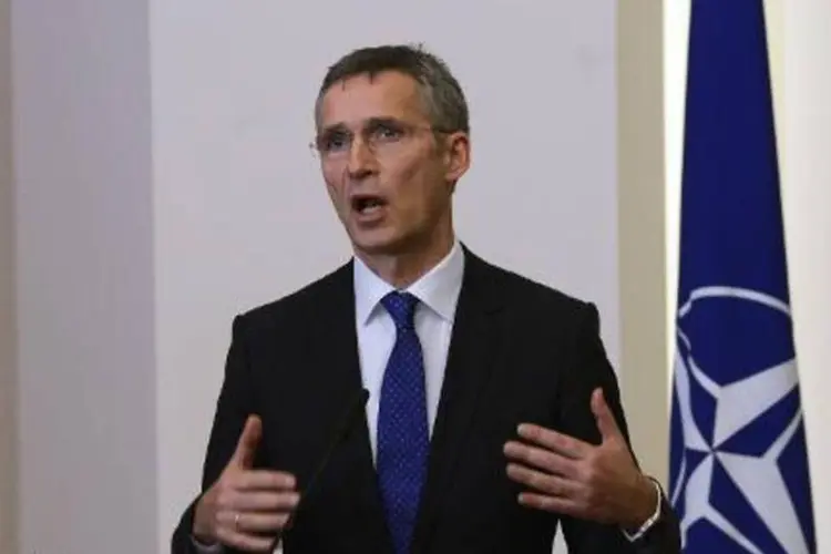 Jens Stoltenberg, secretário-geral da OTAN, fala durante coletiva de imprensa em Sófia (Nikolay Doychinov/AFP)