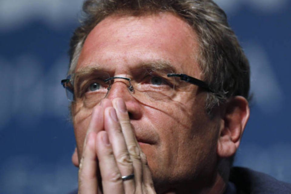 Valcke recebeu de Fifa e CBF ao mesmo tempo em 2007