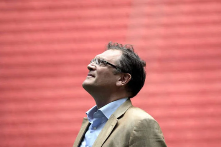 Jérôme Valcke, secretário-geral da Fifa, durante uma visita ao estádio Mané Garrincha, em Brasília (Ueslei Marcelino/Reuters)