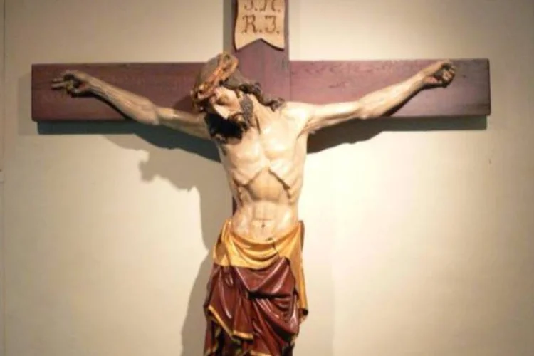 
	Crucifixo com uma figura de Jesus Cristo: a Justi&ccedil;a grega aceitou a den&uacute;ncia de um bispo contra a pe&ccedil;a &#39;Corpus Christi&#39;
 (Wikimedia Commons)