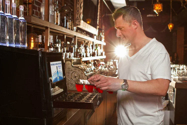 Máquina da Jevo Maker: segundo os fundadores, a máquina fará pela gelatina o que a Keurig fez pelo café (Reprodução/Jevo Maker)