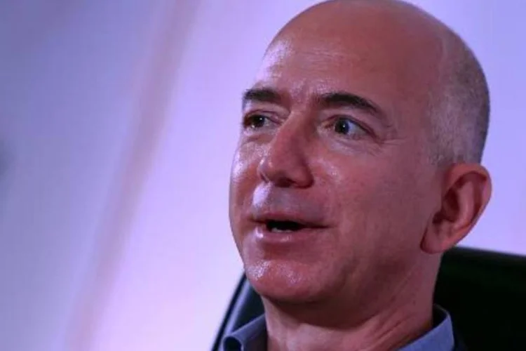 Jezz Bezos, fundador e CEO da Amazon em evento realizado em Nova Deli (Sajjad Hussain/AFP)