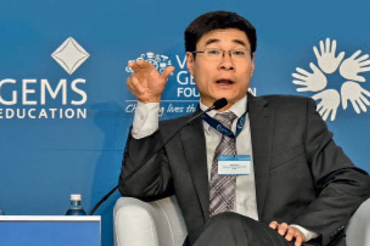 Jiang: “Mandar os filhos para estudar nos Estados Unidos nem sempre é bom” (Divulgação/Exame)