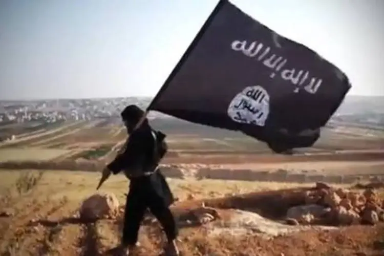 
	Membro de um grupo jihadista ligado ao EI: bombardeio de coaliz&atilde;o mundial matou jihadistas no Iraque
 (AFP)