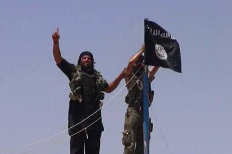 Jihadistas vendem mulheres jovens no mercado de escravos