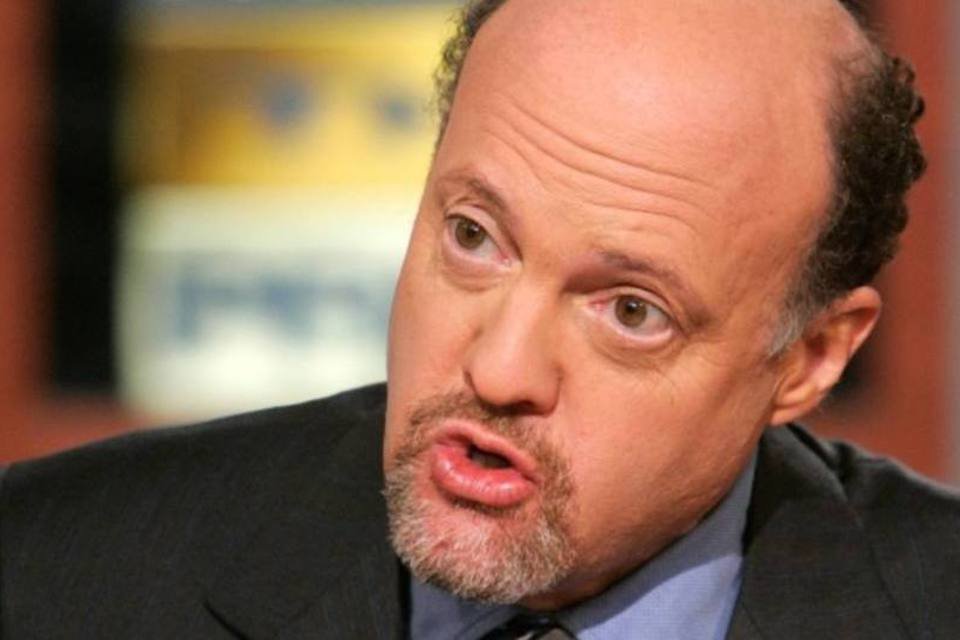 Jim Cramer alfineta Warren Buffett sobre perspectiva para o ouro
