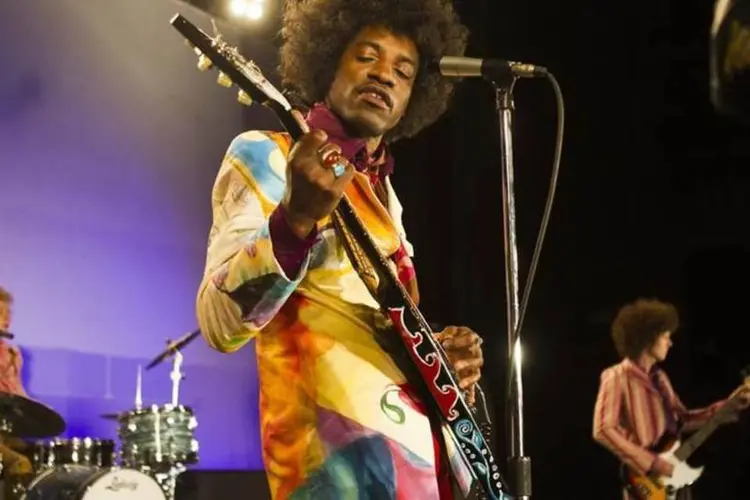 Jimi Hendrix: os dois discos póstumos anteriores venderam cumulativamente um milhão de cópias em todo o mundo (Reprodução/Reprodução)