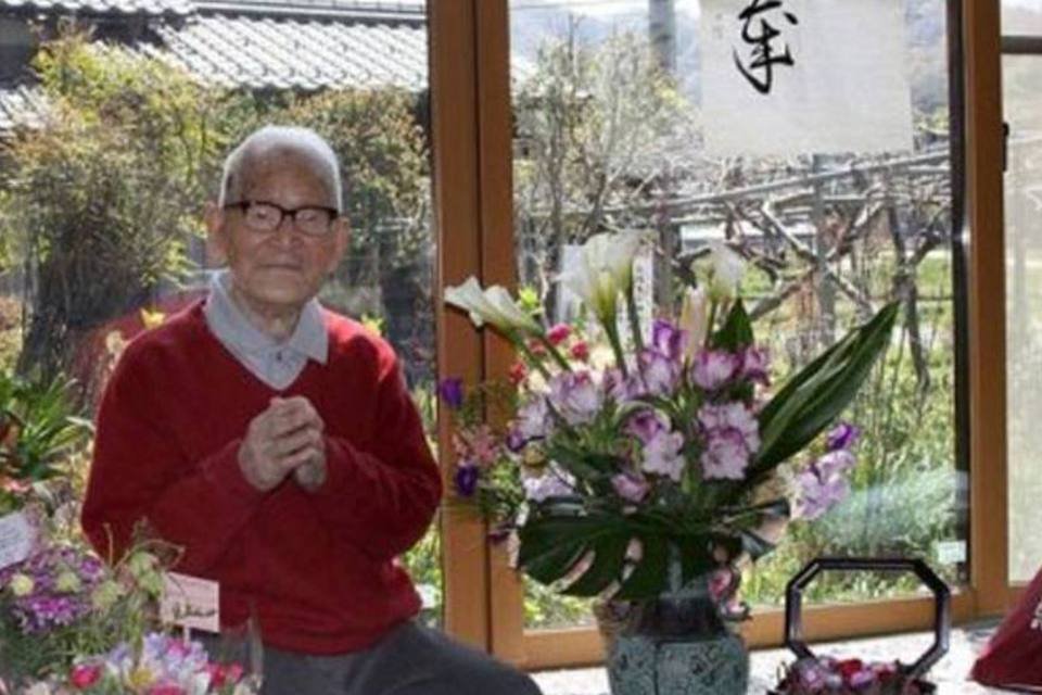 Japão: homem mais velho do mundo completa 115 anos