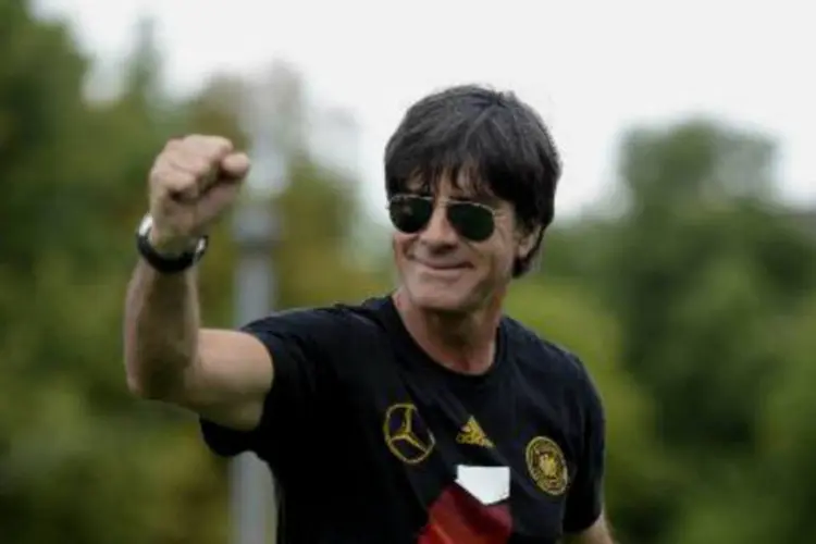 
	Joachim L&ouml;w: L&ouml;w foi premiado pelo trabalho a longo prazo que vem fazendo com a &quot;Mannschaft&quot;
 (Clemens Bilan/AFP)