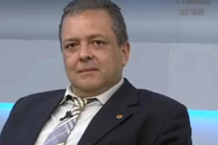 
	Jo&atilde;o Bico: o candidato disse que, se eleito, vai revisar a medida, defendendo a manuten&ccedil;&atilde;o de radares que permitem detectar ve&iacute;culos roubados ou irregulares
 (Divulgação/TV Brasil)