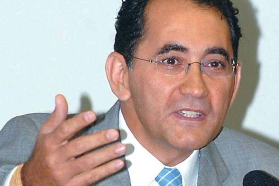 João Paulo Cunha obtém autorização e vai para regime aberto