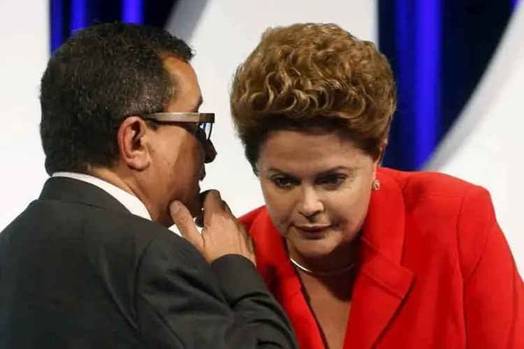 
	Jo&atilde;o Santana e Dilma Rousseff: modelo de campanha com gastos milion&aacute;rios deve dar lugar a marketing eficiente e engajamento de eleitores.
 (Paulo Whitaker/Reuters)