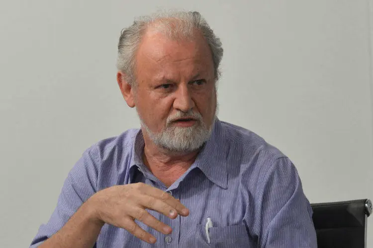 
	Jo&atilde;o Pedro St&eacute;dile: dirigente reconheceu que os movimentos sociais n&atilde;o conseguiram angariar, at&eacute; agora, uma ades&atilde;o expressiva da grande &ldquo;massa&rdquo; nas manifesta&ccedil;&otilde;es pr&oacute;-Dilma
 (Valter Campanato/ABr)