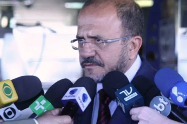 O líder do PSDB na Câmara, João Almeida, durante entrevista em que criticou a Casa Civil (Divulgação)