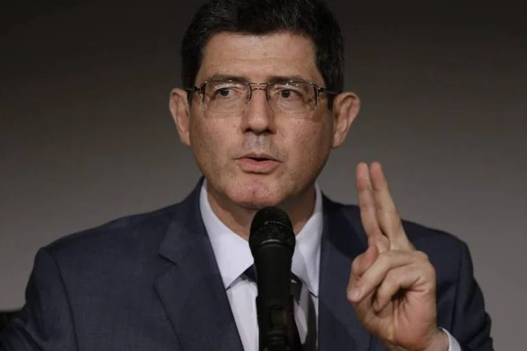 Levy reafirmou o compromisso com o rigor fiscal e com a meta de superávit primário equivalente a 1,2 por cento do Produto Interno Bruto (PIB) neste ano (Reuters)