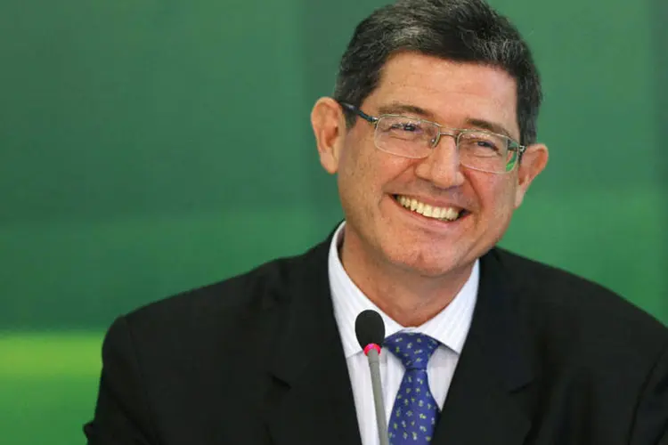 
	Joaquim Levy: &quot;o pre&ccedil;o da viagem, inclusive em reais, depende para onde voc&ecirc; vai&quot;, disse
 (Ueslei Marcelino/Reuters)