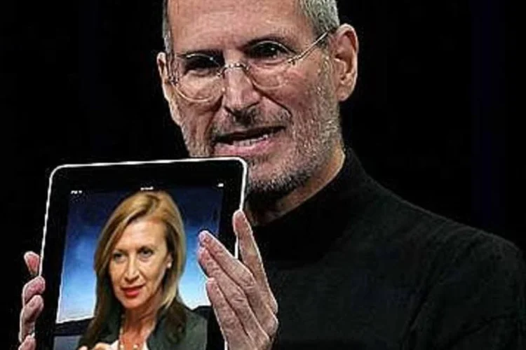 Steve Jobs, CEO da Apple, e iPad: nova cria do guru está indo bem nas pré-vendas, de acordo com alguns analistas (.)