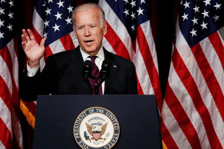 
	Joe Biden: vice disse que Hillary &eacute; a &uacute;nica op&ccedil;&atilde;o para os eleitores porque sabe o que &eacute; brigar pelos americanos
 (Lucas Jackson / Reuters)