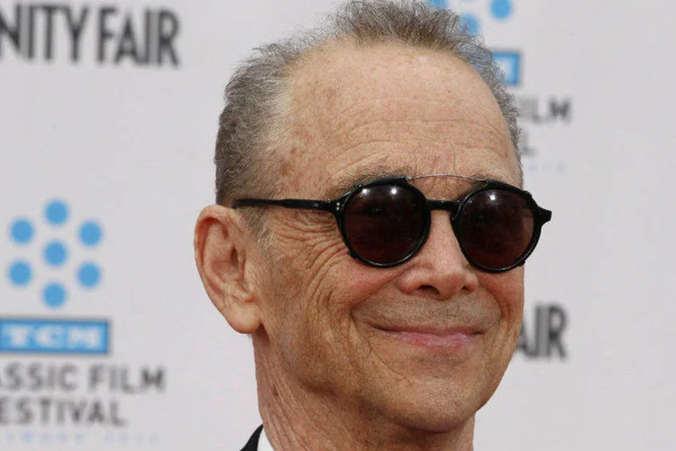O ator Joel Grey: "eu não gosto de rótulos", disse Grey, "mas se você tem que colocar um rótulo, eu sou um homem gay" (Fred Prouser/Reuters)