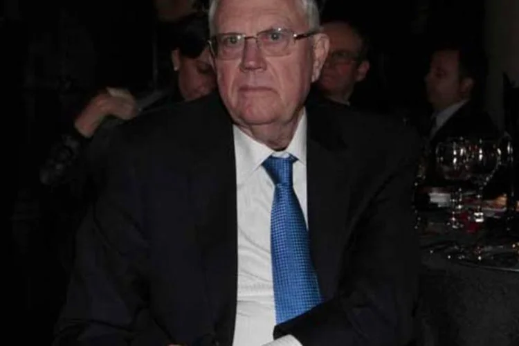 
	Joelmir Beting, de 75 anos, sofreu um Acidente Vascular Encef&aacute;lico Hemorr&aacute;gico (AVE) no domingo (25) e estava em coma
 (Rafael Cusato / Contigo)