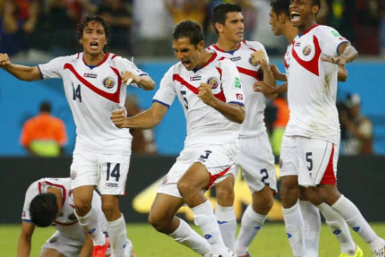 
	Jogadores da Costa Rica: vencedor do confronto ter&aacute; pela frente argentinos ou belgas
 (Brian Snyder/Reuters)