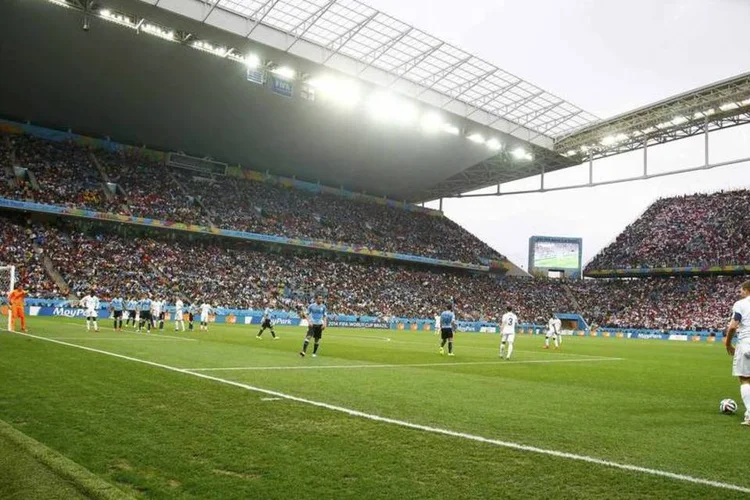 
	Partida entre Uruguai e Inglaterra: Torcedores esperavam em um bar para assistir o jogo&nbsp;
 (Reuters/Tony Gentile)