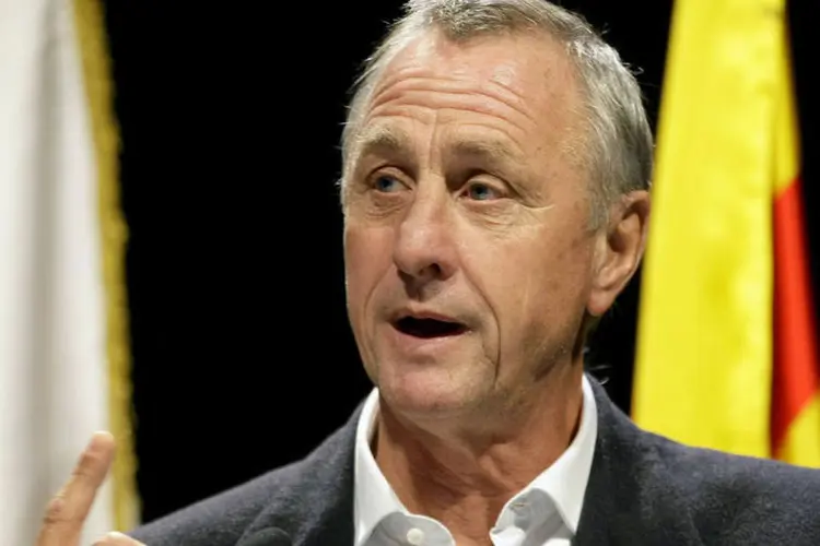 
	Johan Cruyff: &quot;&Eacute; com grande tristeza que pedimos respeito &agrave; privacidade da fam&iacute;lia durante seu per&iacute;odo de luto&quot;
 (Gustau Nacarino / Reuters)