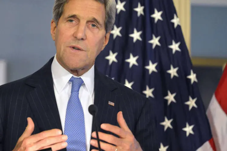 
	John Kerry: ele seguir&aacute; para os Emirados &Aacute;rabes Unidos na sexta-feira para participar do F&oacute;rum Sir Bani Yas
 (Mike Theiler/Reuters)