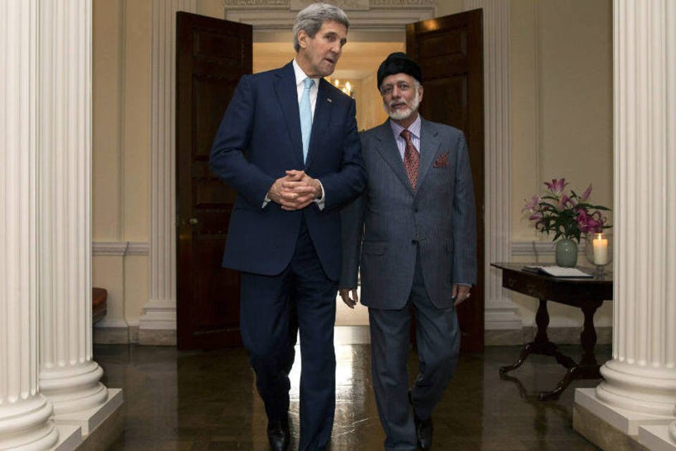 Kerry se reúne novamente para discutir acordo nuclear