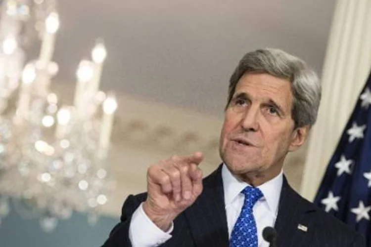 
	Secret&aacute;rio de Estado dos EUA, John Kerry: &quot;vamos julgar o compromisso da R&uacute;ssia e dos separatistas por suas a&ccedil;&otilde;es, n&atilde;o pelas palavras&quot;
 (Brendan Smialowski/AFP)