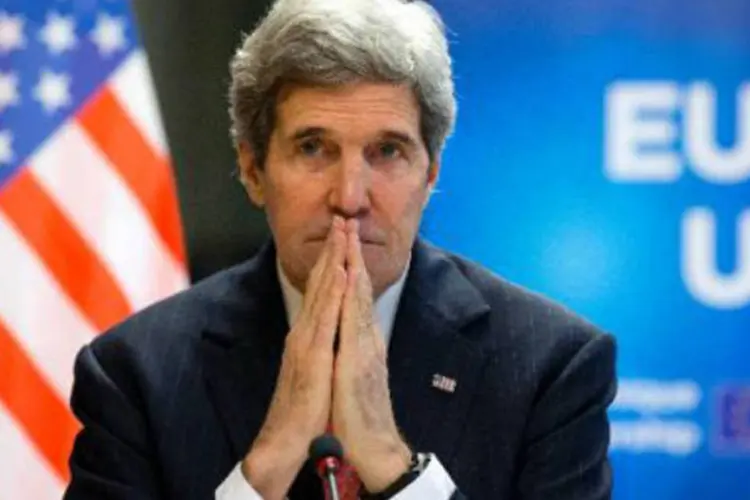 
	John Kerry: secret&aacute;rio expressou sua grande preocupa&ccedil;&atilde;o que os ataques de hoje por parte de militantes armados no leste da Ucr&acirc;nia tenham sido orquestrados e sincronizados, de forma similar a ataques anteriores no leste da Ucr&acirc;nia e na Crimeia
 (Jacquelyn Martin/AFP)