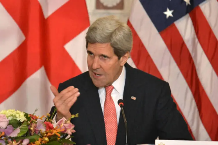 
	Secret&aacute;rio de Estado norte-americano, John Kerry: o objetivo de suspender as san&ccedil;&otilde;es &eacute; de que elas&nbsp;n&atilde;o sejam uma desculpa para o fracasso
 (Mike Theiler/Reuters)