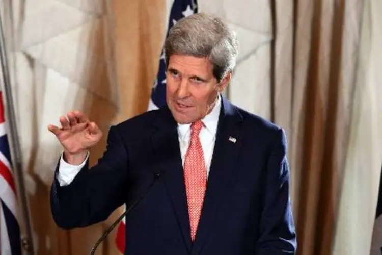 
	John Kerry: Kerry tem o objetivo de formar coaliz&atilde;o contra os jihadistas
 (Dan Himbrechts/AFP)
