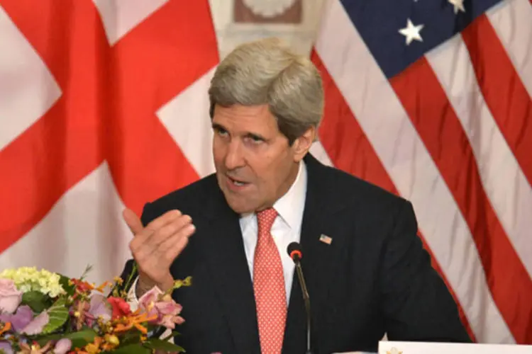 Secretário de Estado norte-americano, John Kerry, durante encontro com o primeiro ministro da Georgia no Departamento de Estado, em Washington (Mike Theiler/Reuters)