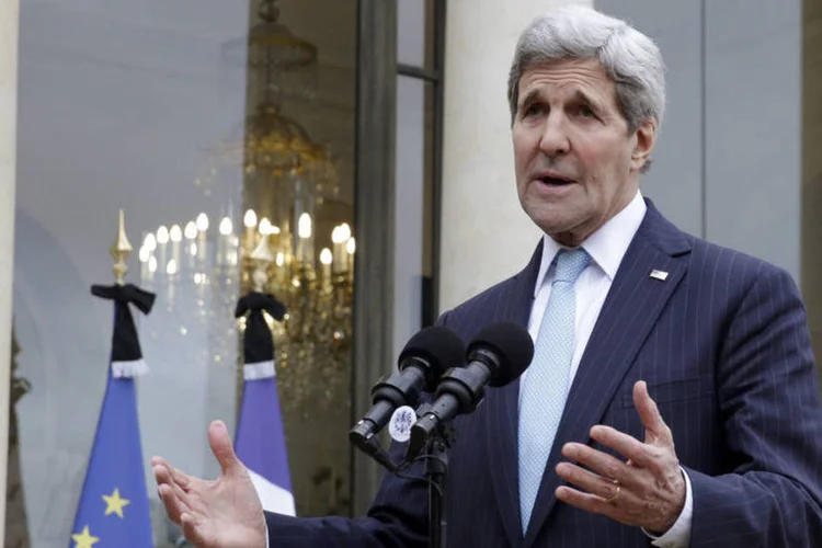 
	John Kerry: &ldquo;A Otan &eacute; uma alian&ccedil;a que existe h&aacute; 70 anos. A Otan n&atilde;o &eacute; uma amea&ccedil;a para ningu&eacute;m, n&atilde;o &eacute; uma organiza&ccedil;&atilde;o ofensiva e n&atilde;o est&aacute; focada na R&uacute;ssia&rdquo;, assegurou
 (Philippe Wojazer/REUTERS)